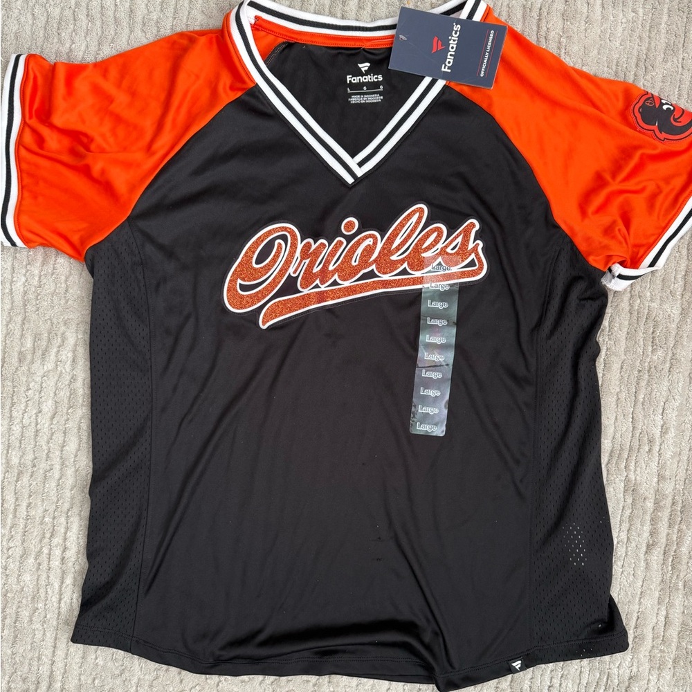 NWT Women’s Baltimore Orioles shirt size large
